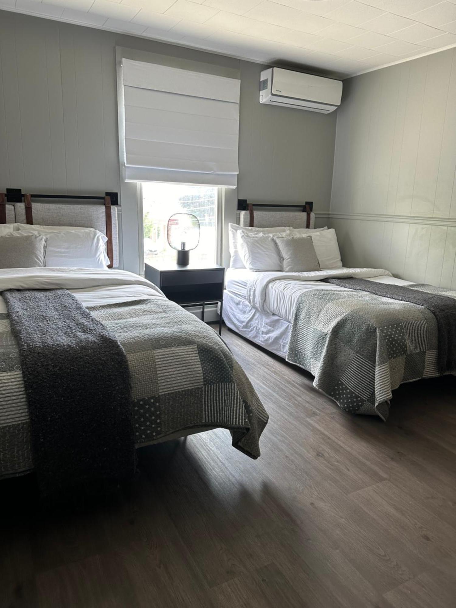 Auberge Des Cantons Magog Luaran gambar